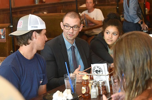 Principal Jeff Wasem back in Bentonville, to lead Jones Elementary School in model school initiative - Vimarsana News