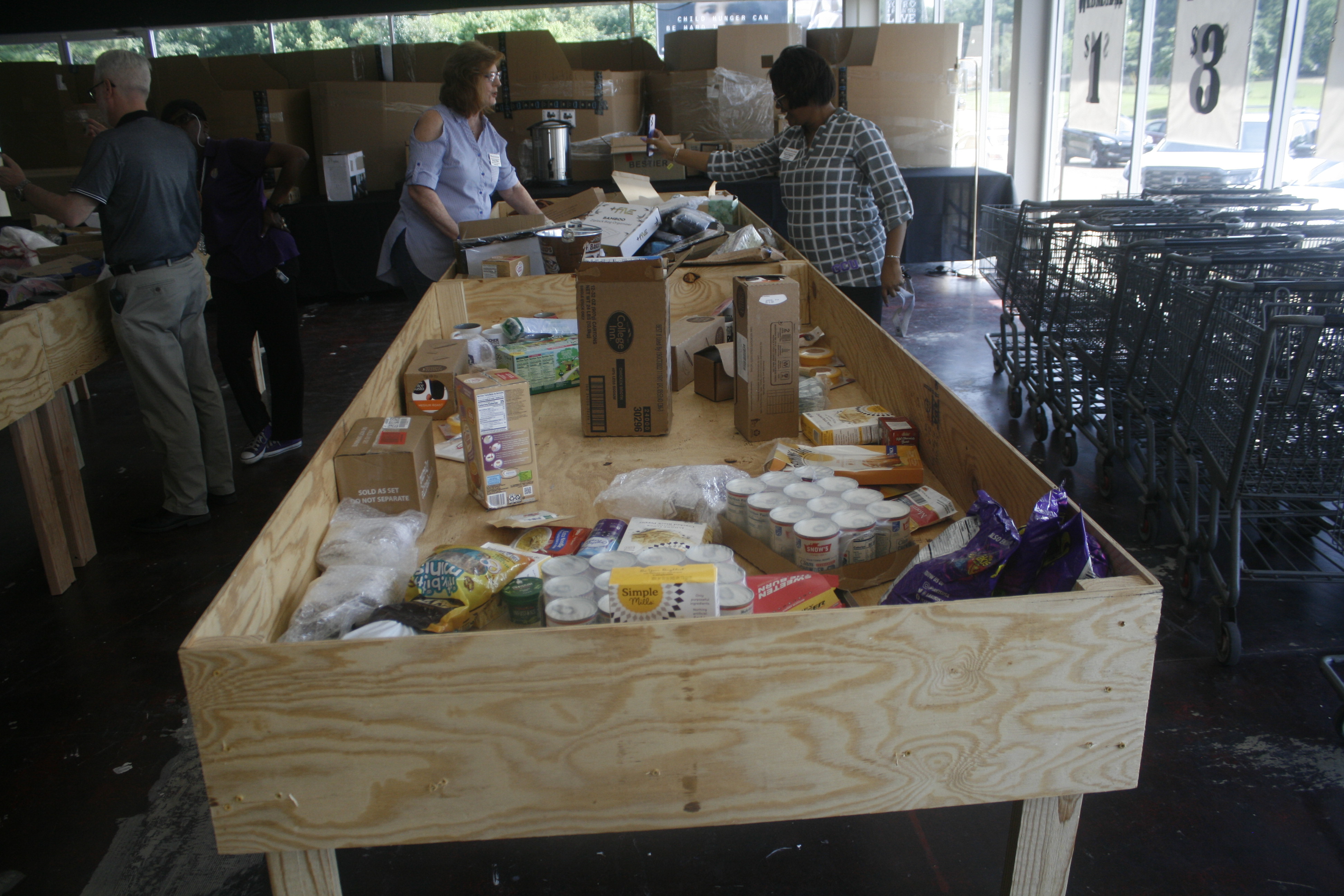 Hog Wild Bins and Bargains offers unique shopping in El Dorado El