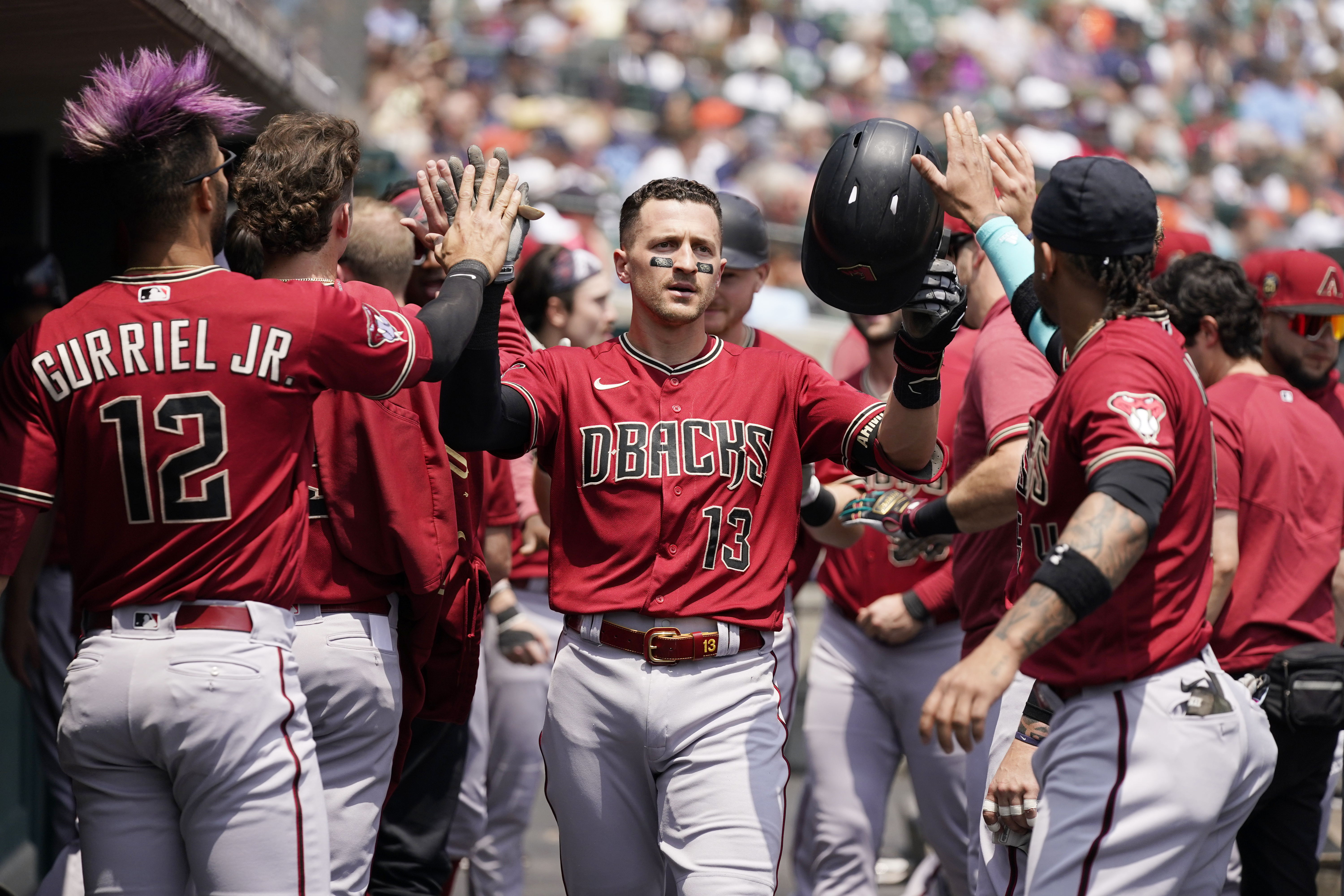 De La Cruz, Abbott spark Reds over Cardinals