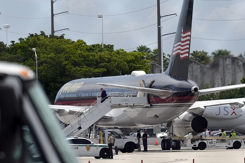 Trump Arrives In Florida As History-making Court Appearance Approaches ...