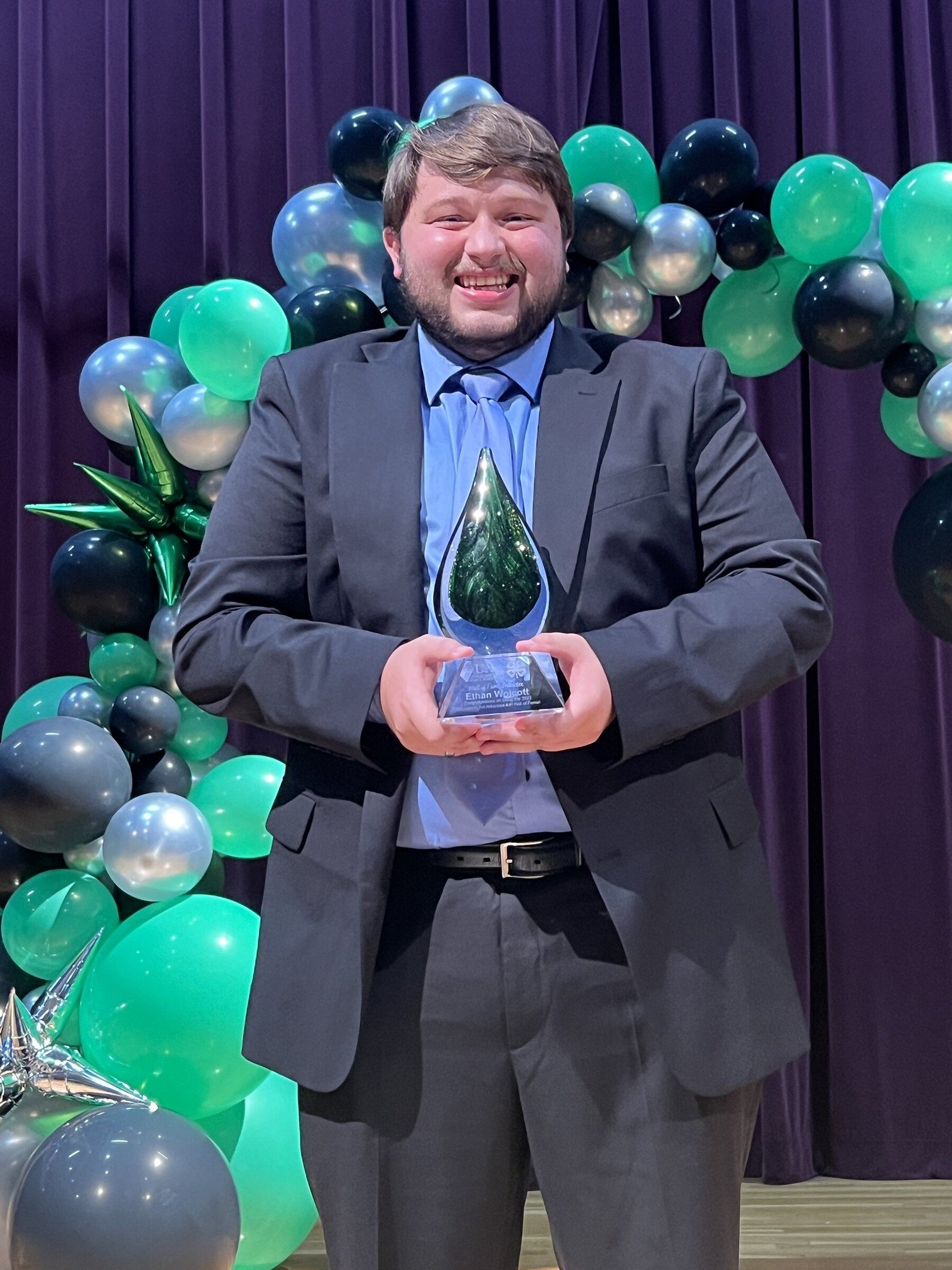 Arkansas 4-H honors its Teen Stars