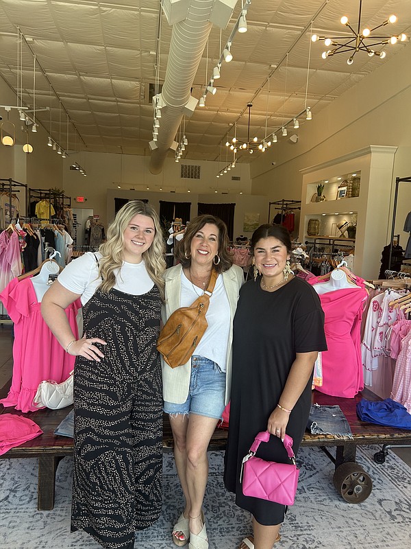 Apricot Lane offers options, good cause to Texarkana patrons