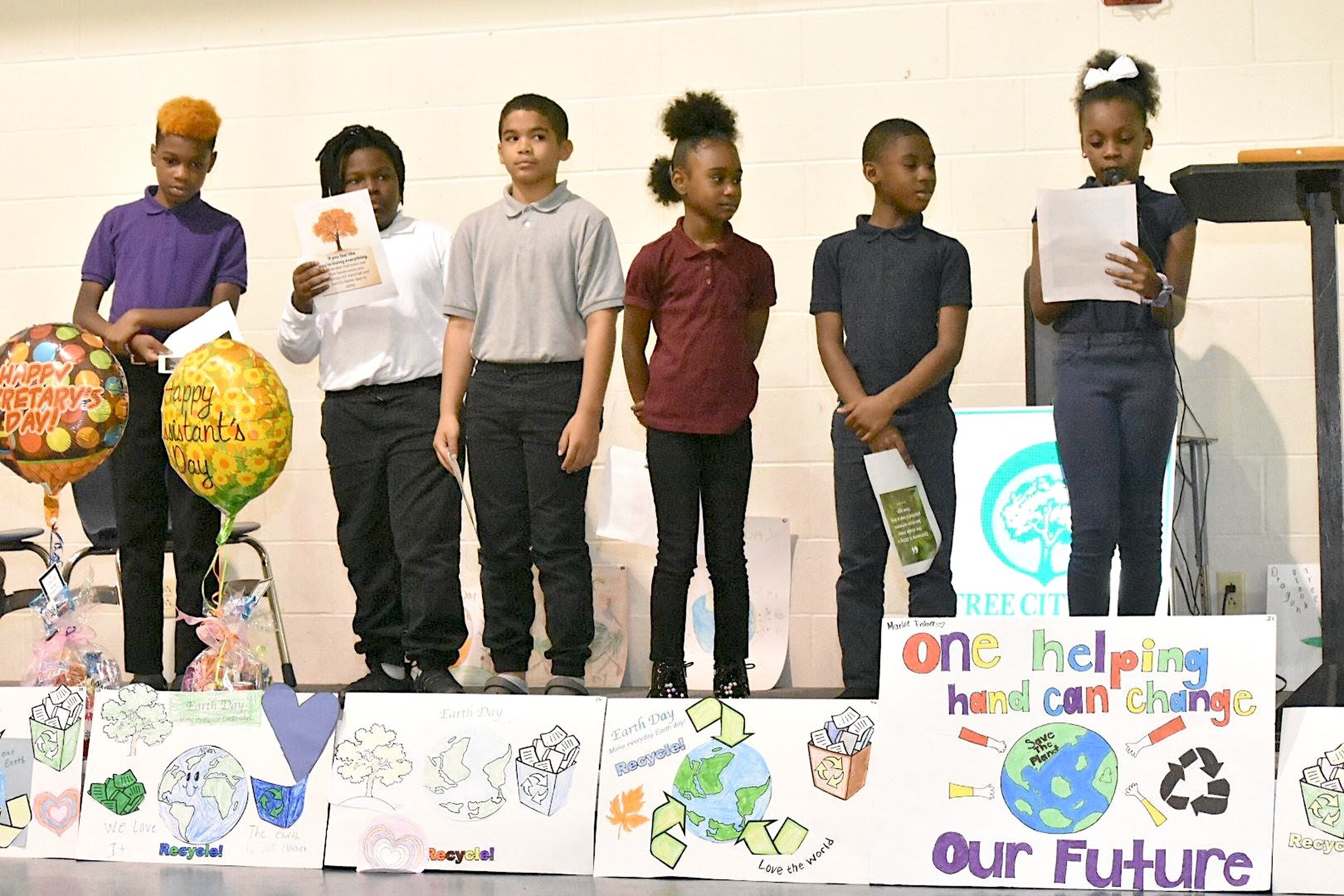 PBSD board to weigh eliminating uniforms
