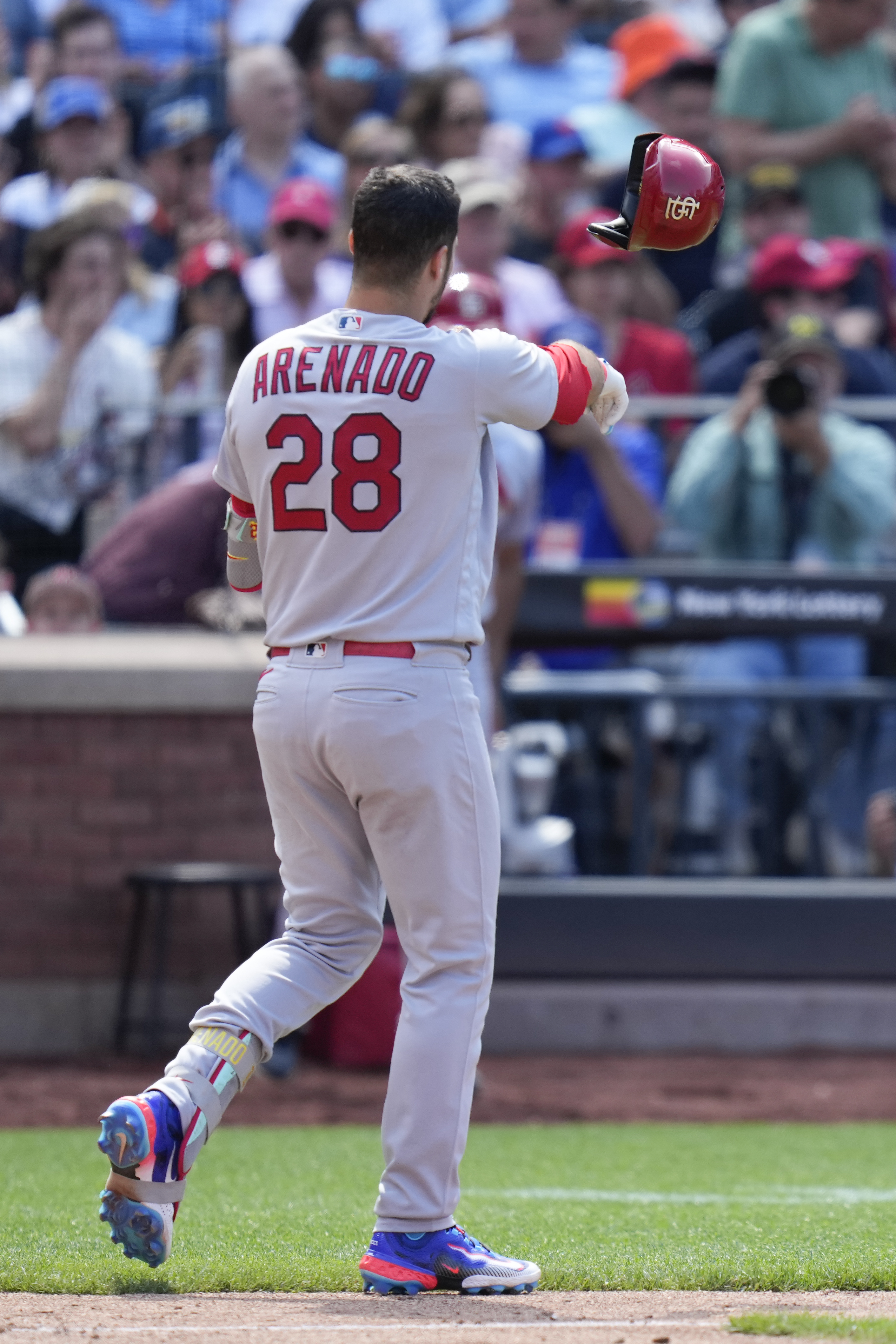 Nolan Arenado homers twice, gives Cardinals win over Mets