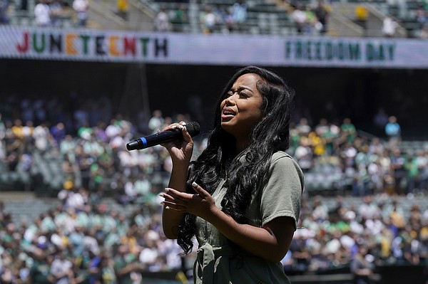 Mariners celebrate Juneteenth by honoring those pioneers who