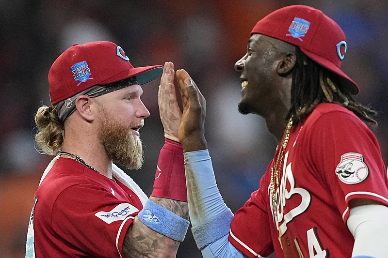 Cincinnati Reds beat Kansas City Royals after big inning