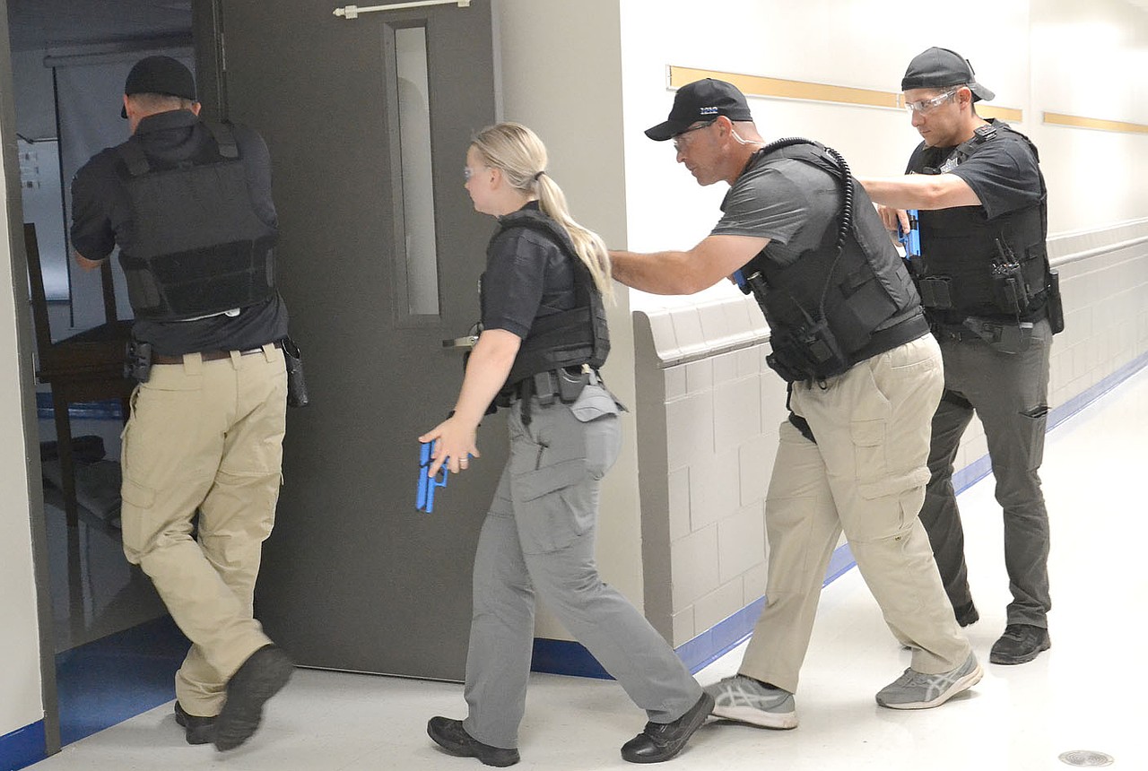 Pea Ridge Staff Intense training prepares officers for dramatic situations | Pea Ridge ...
