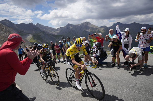Vingegaard, Pogacar square off in Tour de France - Vimarsana News