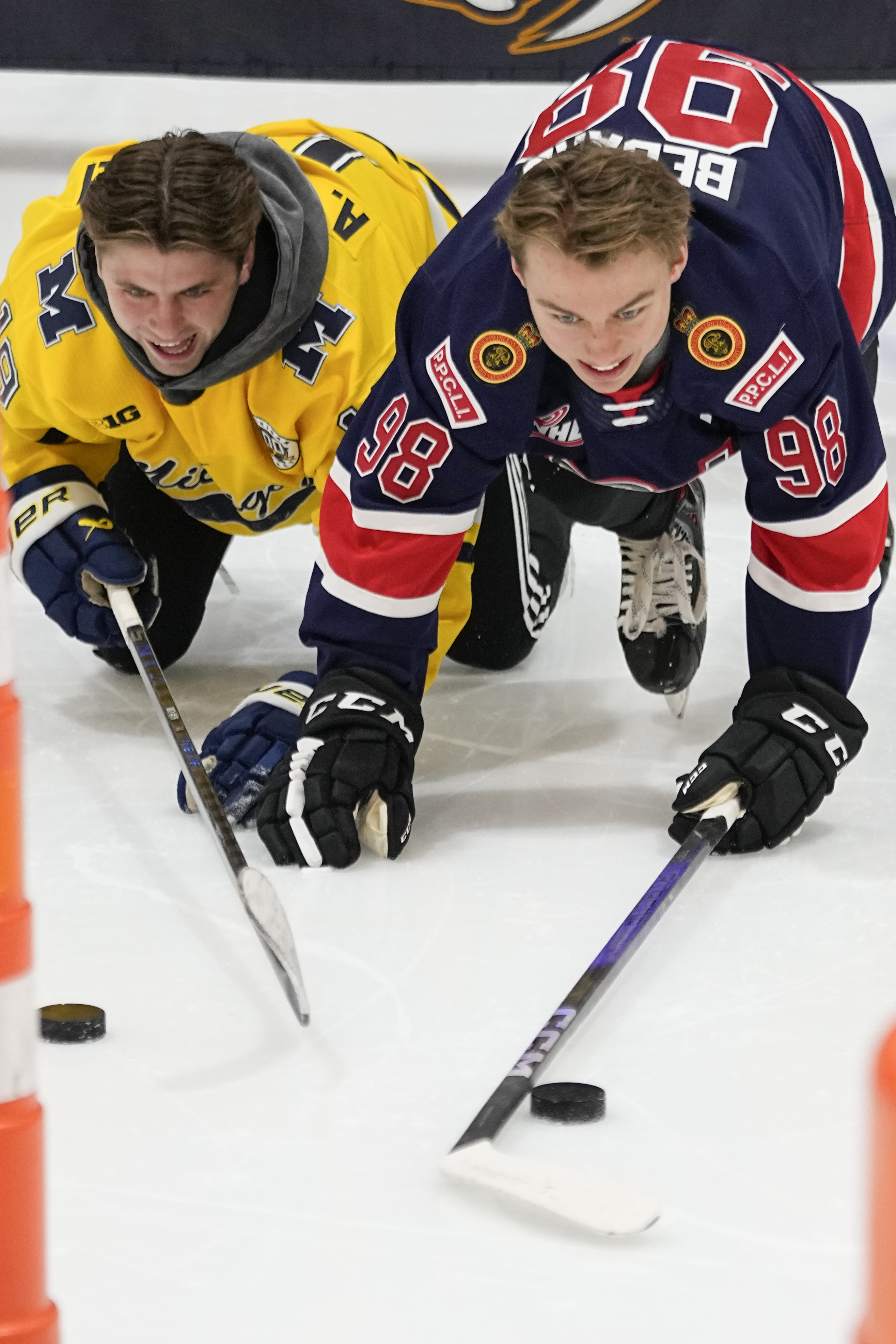 Top draft prospect Adam Fantilli speaks at NHL Scouting Combine