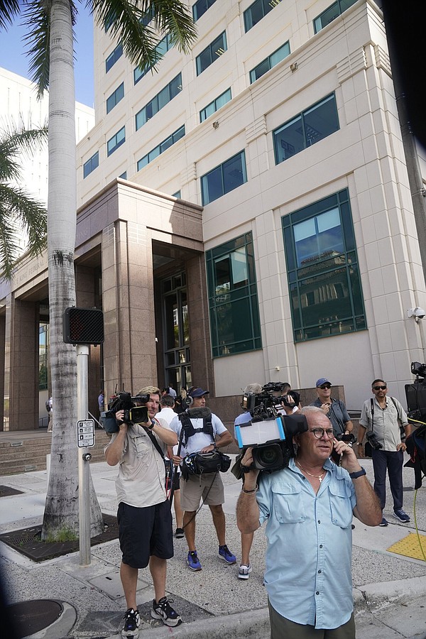 Court date delayed for Trump valet - Vimarsana News