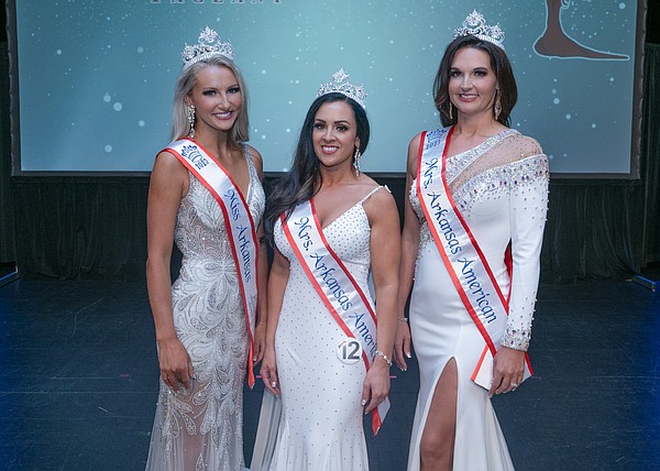 Mrs. Arkansas America crowns three titleholders