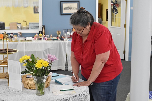 Nutrition Center celebrates retirement of board members - Vimarsana News