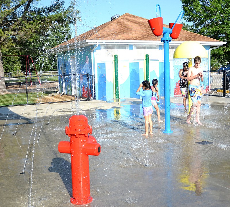 Splish, splash — having fun! Pea Ridge Times