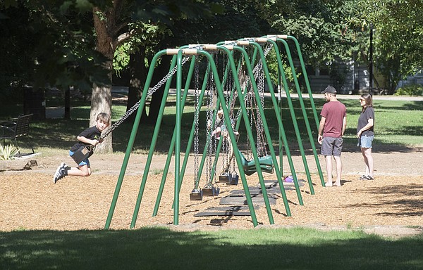 Fayetteville parks ready to make friends with fundraising group Fayetteville parks ready to make friends with fundraising group