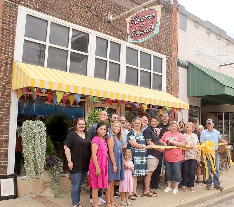 FlowersNFriends reopens after damage from fire Washington County