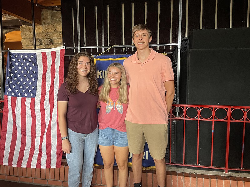 Kiwanis Club acknowledges scholarship winners, event Fulton Sun