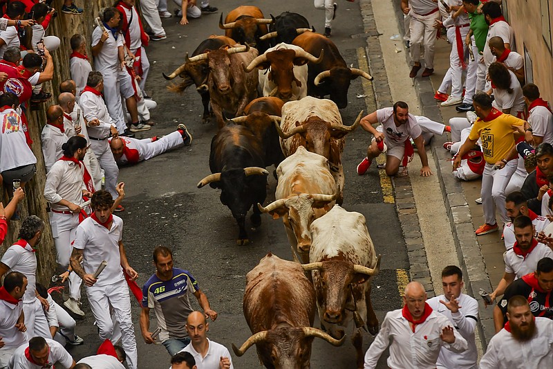 Thousands take part in first running of the bulls | Jefferson City News ...