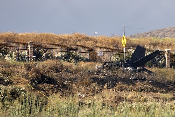 Six killed when small plane crashes  in field in Southern California