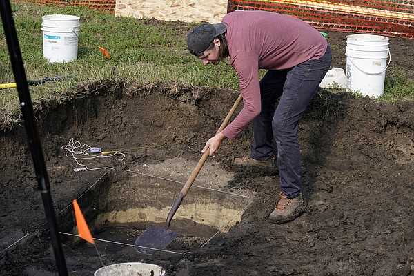 Diggers search for lost cemetery - Vimarsana News