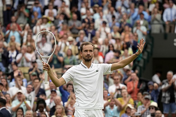 Eubanks' magical Wimbledon ends against Medvedev - Vimarsana News