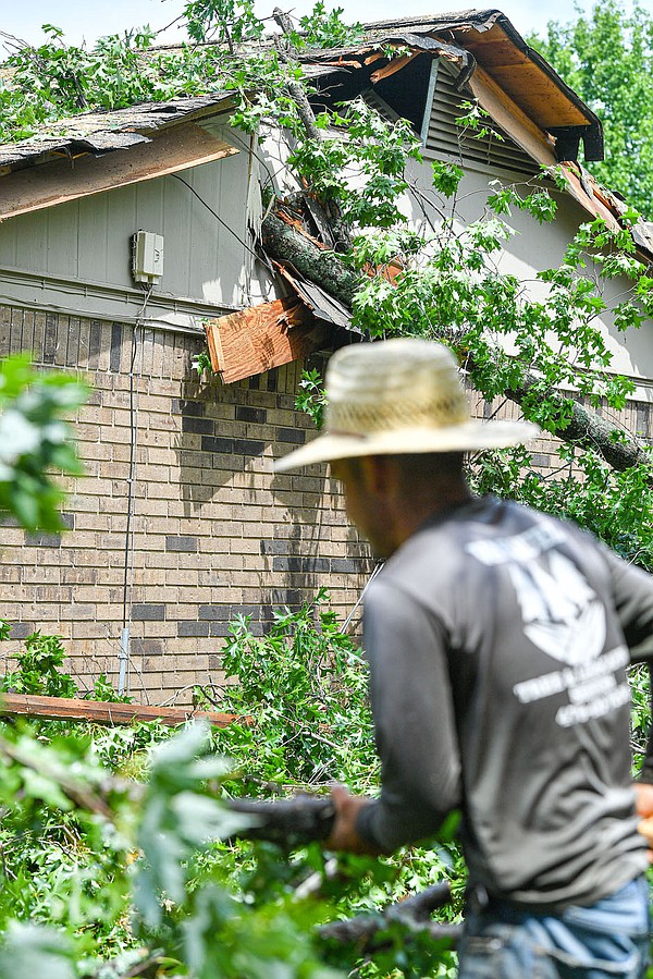 Tornado touches down in Mansfield during Friday storms in River Valley