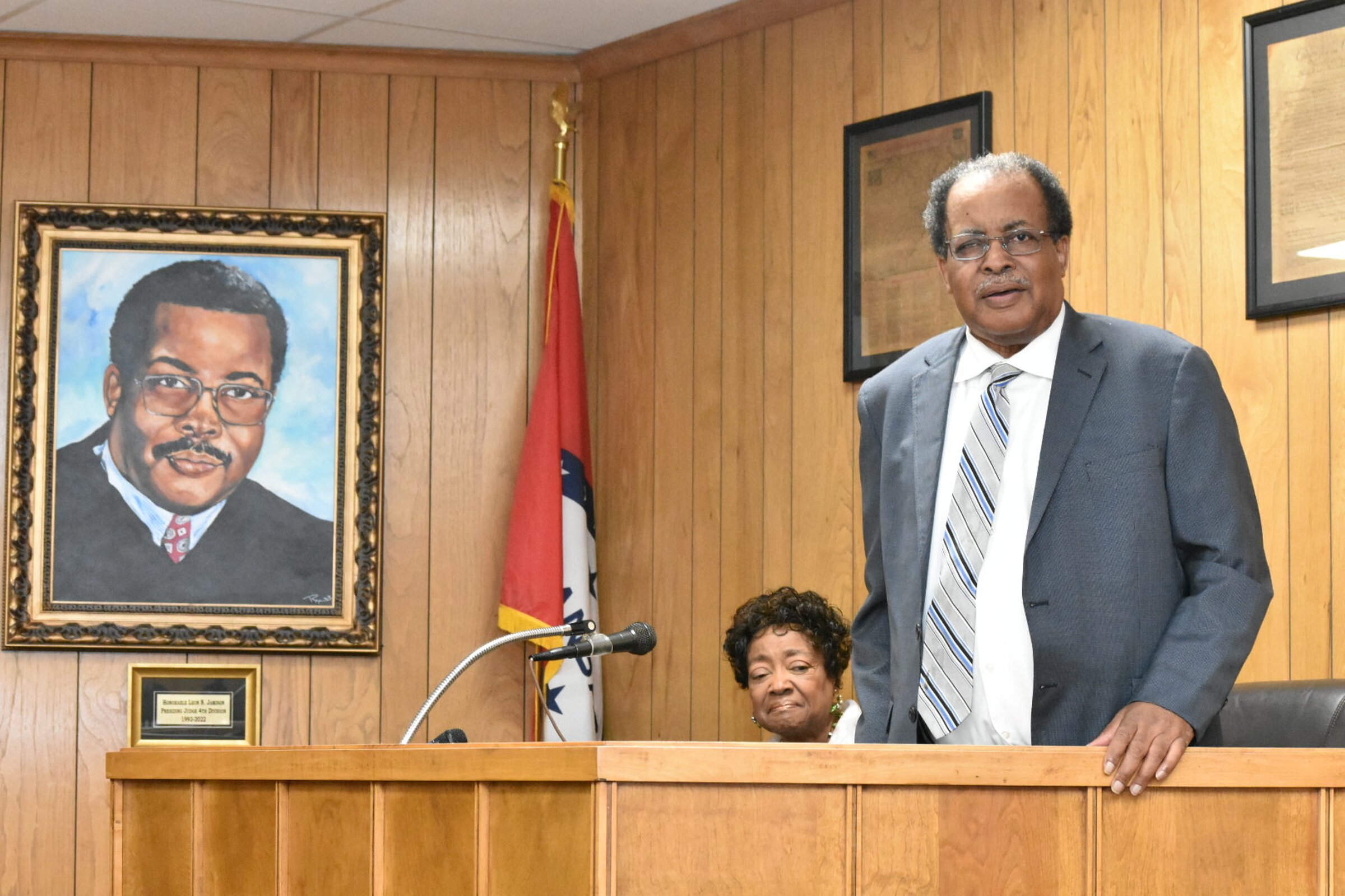 Retired judge honored in Jefferson County courtroom dedication | Pine