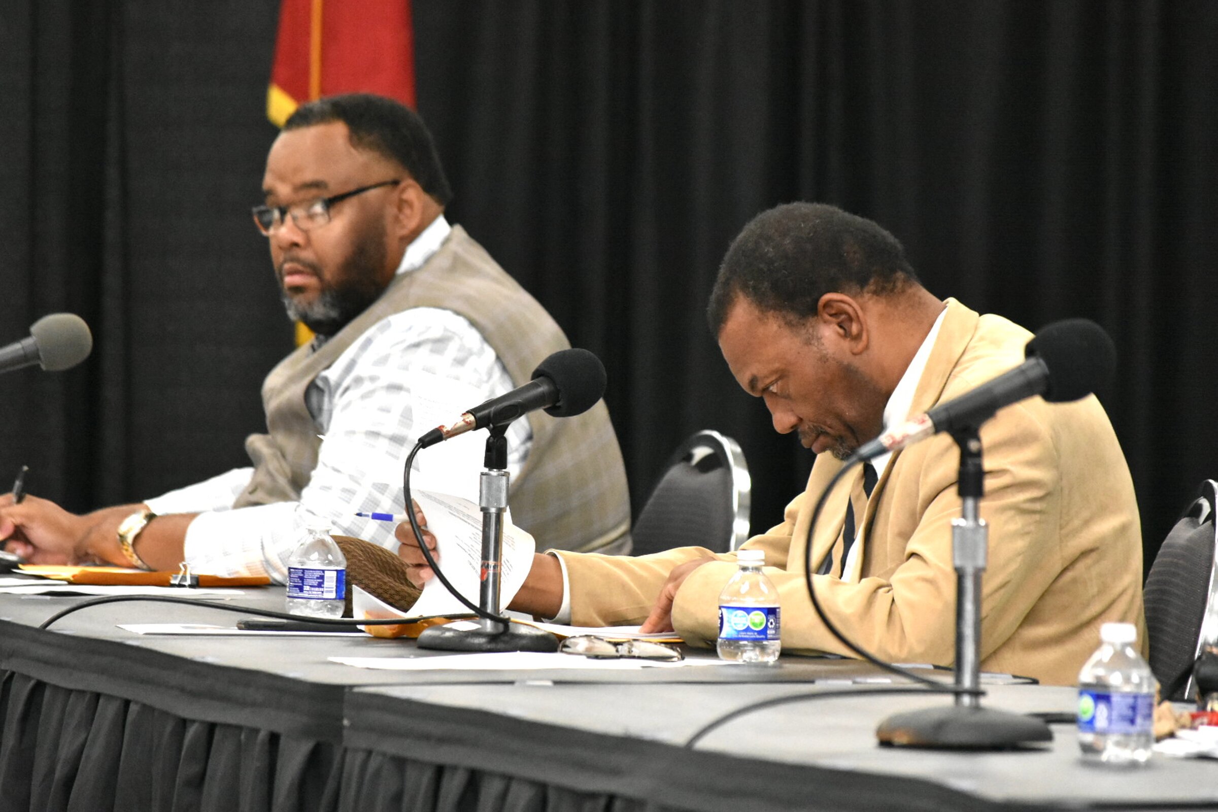 Pine Bluff OKs position to build business