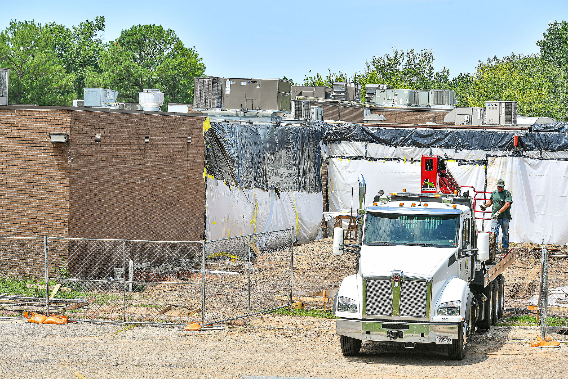 Fort Smith School Board hears update on Ramsey fire and Peak flooding repair projects - Vimarsana News