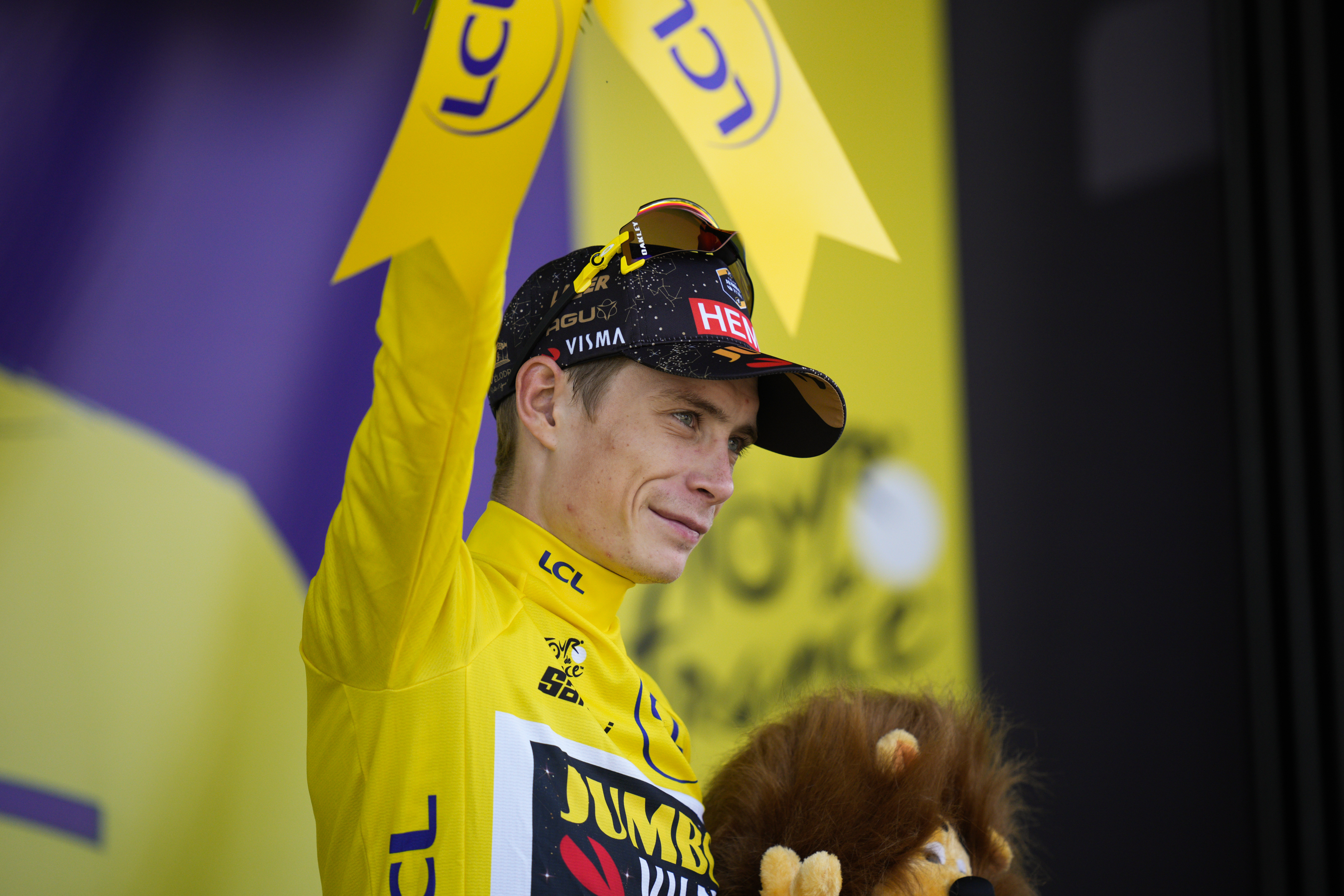 Vingegaard protects lead; Tour's end draws near | The Arkansas