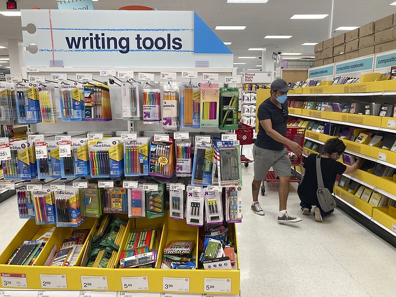 More shoppers turning to discount stores for back-to-school buying