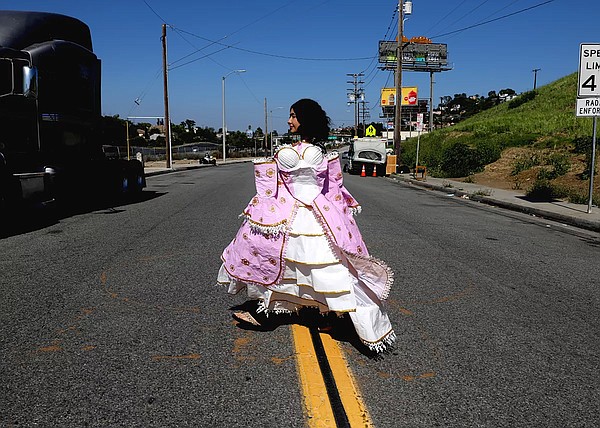 Duct tape dress wins teen national scholarship Duct tape dress wins teen national scholarship