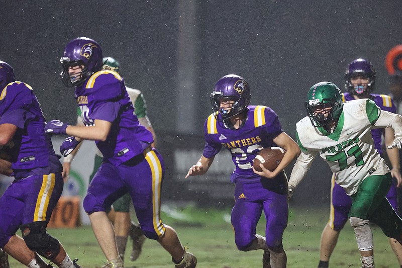 Prep Football Despite graduation, Fouke has potential to carry over