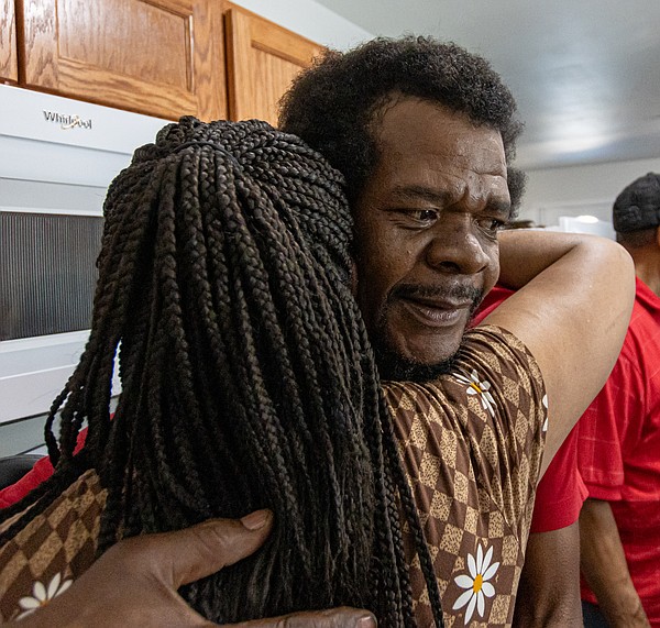 Tornado recovery ends with new Jefferson City home for veteran - Vimarsana News