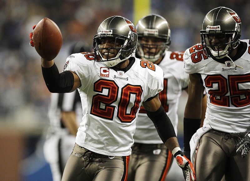 Ronde Barber says doubters drove him to Pro Football Hall of Fame, National Sports