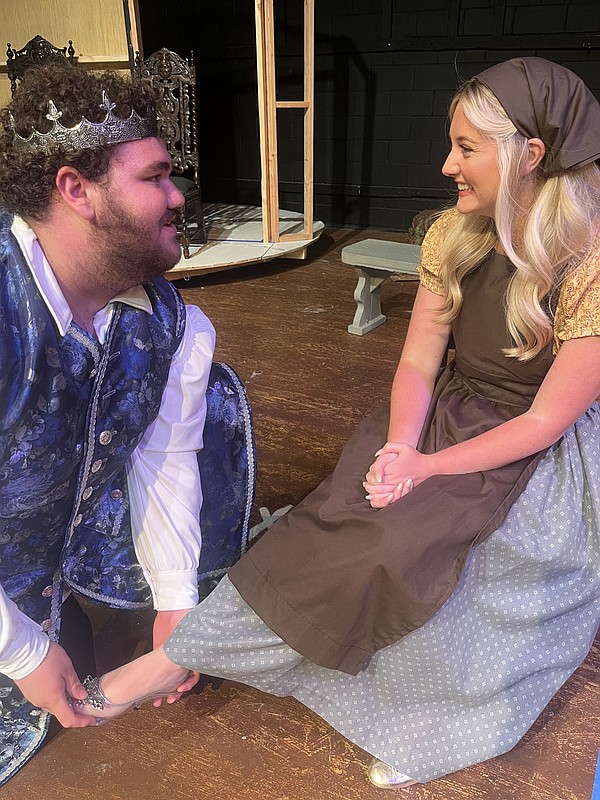 FYI Calendar: Cinderella brings magic to FSLT stage this weekend - Vimarsana News