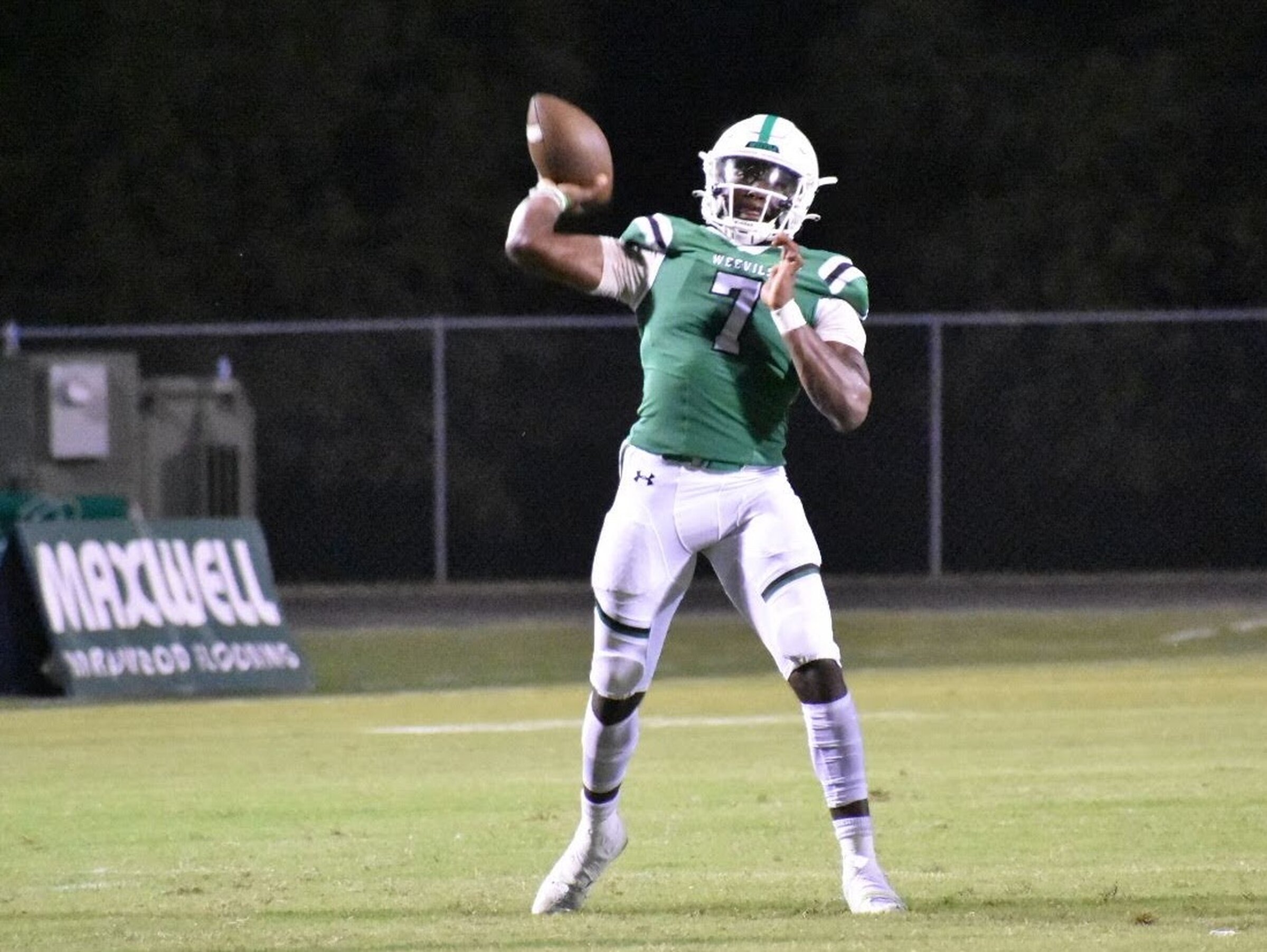 UAM starts with strong passing game