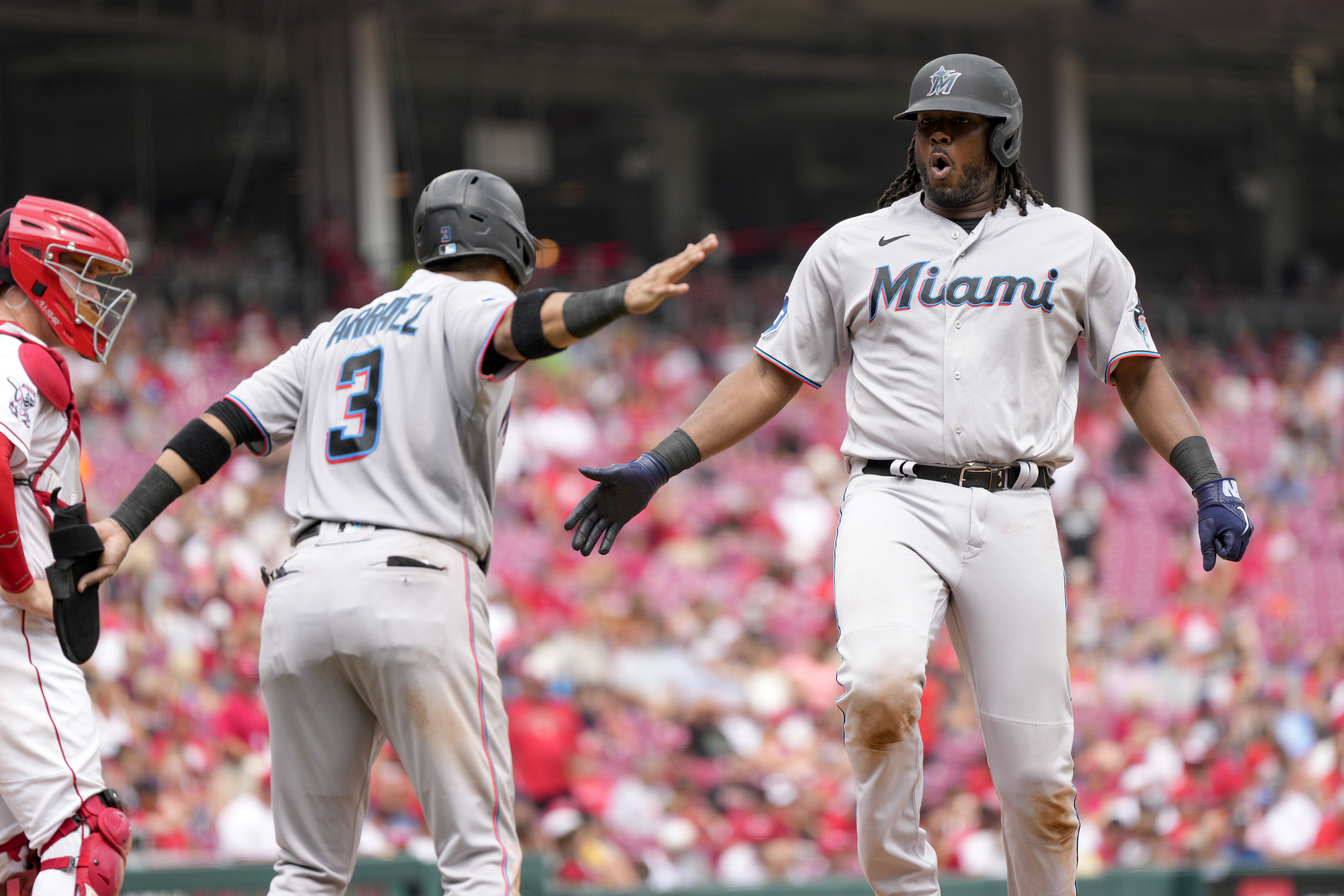 Paul Goldschmidt surpasses 1,100 RBIs with 2-run single in