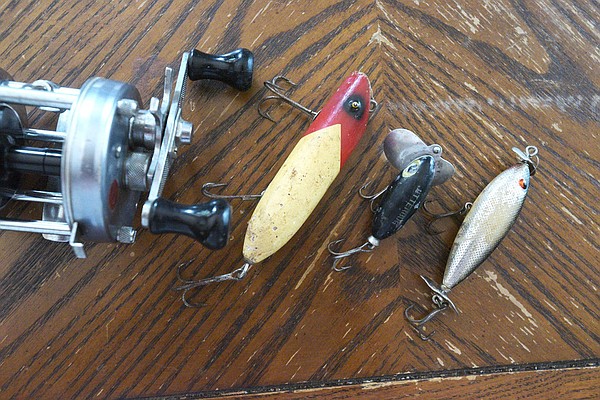 Arbogast Jitterbug Fishing Lure  Old Antique & Vintage Wood Fishing Lures  Reels Tackle & More