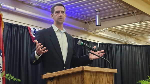 Cotton attacks Biden at Republican dinner - Vimarsana News