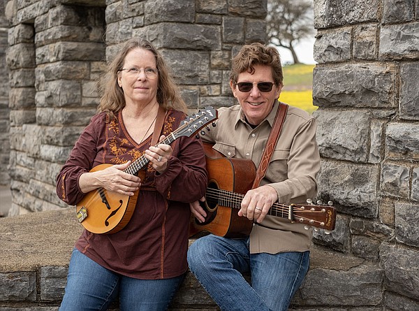 Tim O'Brien and Jan Fabricius concert kicks off AAC Live! season in Fort Smith - Vimarsana News