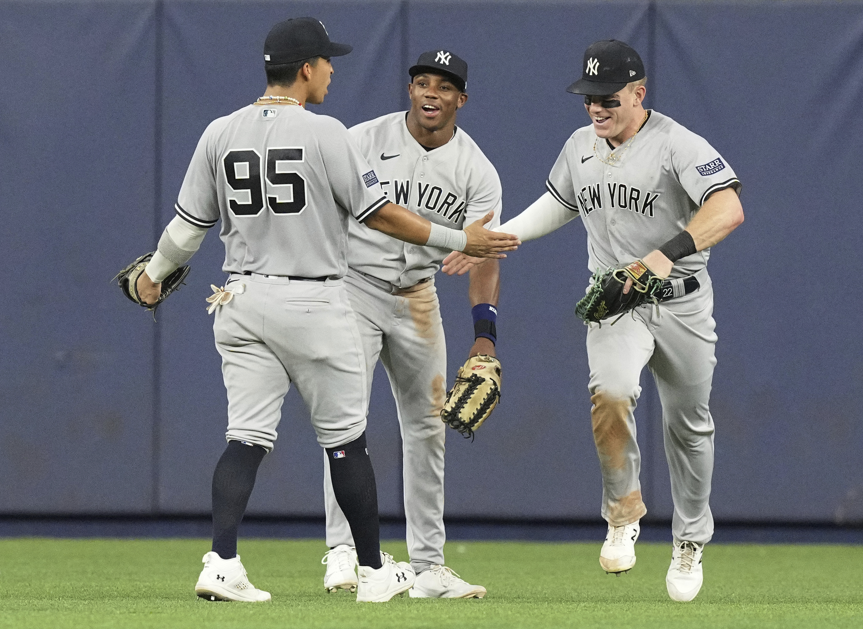 Yankees' Aaron Judge blasts 464-foot home run in win over Marlins