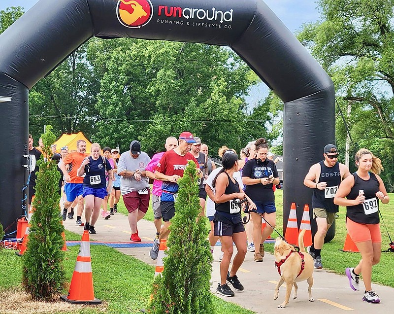Marlon Vasquez wins Gravette Day 5K in 1713 Westside Eagle Observer