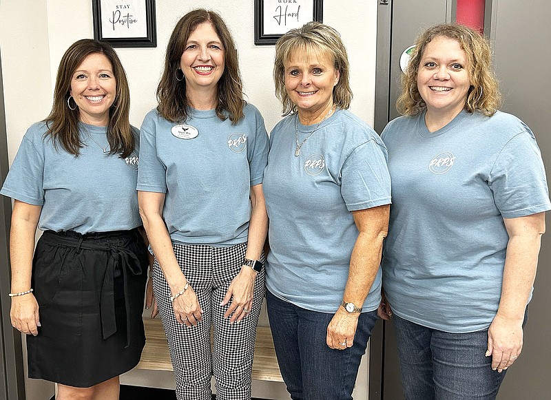 Annette Beard/Pea Ridge TIMES
The office staff at Pea Ridge Primary are ready to meet parents and children.