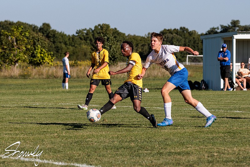 Led by strong attack, Fulton boys soccer aims for successful season