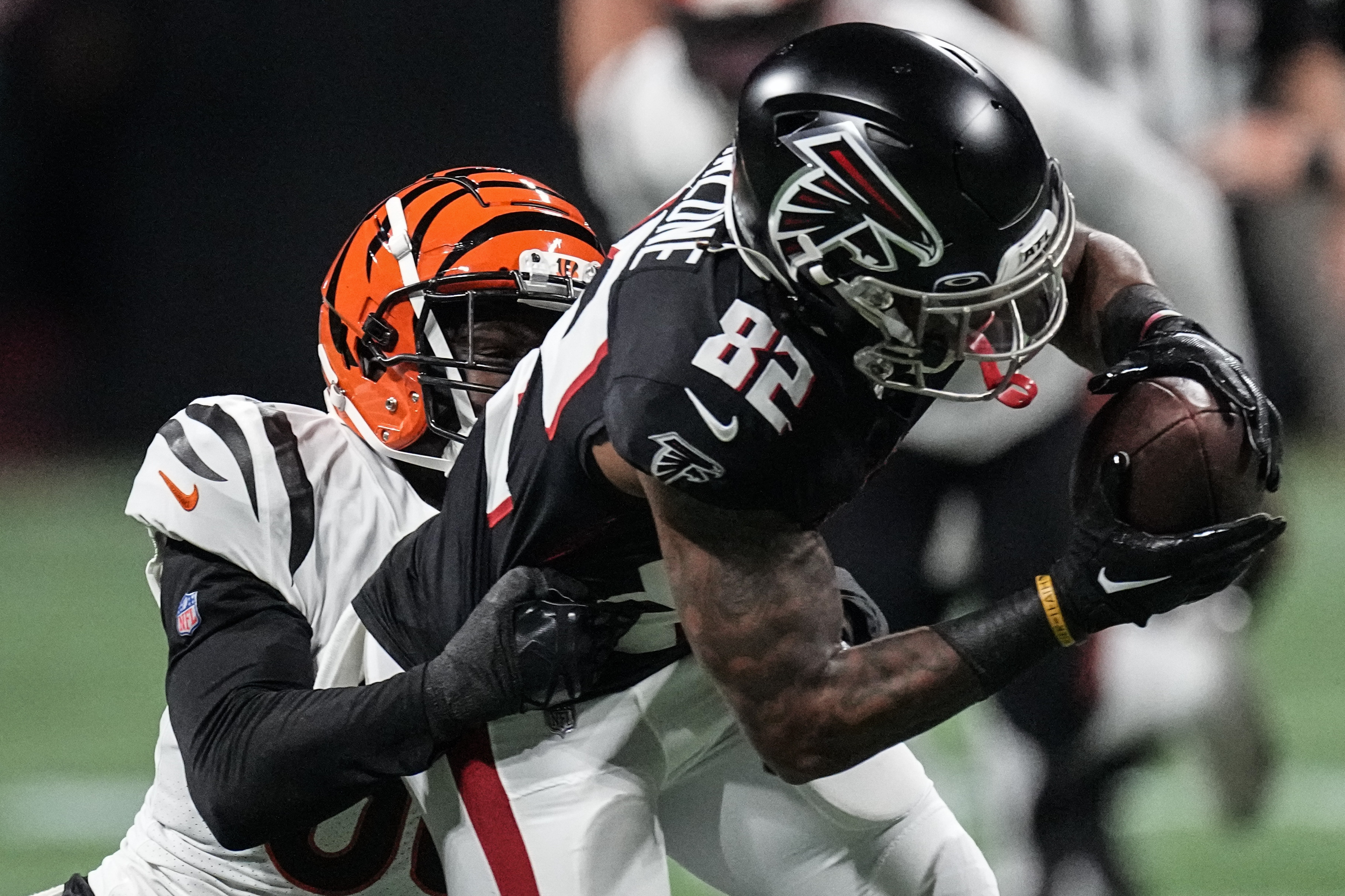 QB Desmond Ridder impressive in preseason debut; Falcons, Bengals settle  for tie