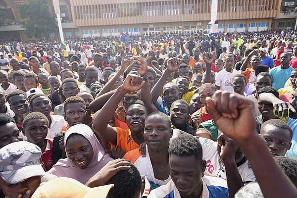 Regional bloc delegation visits Niger to talk peace - Vimarsana News