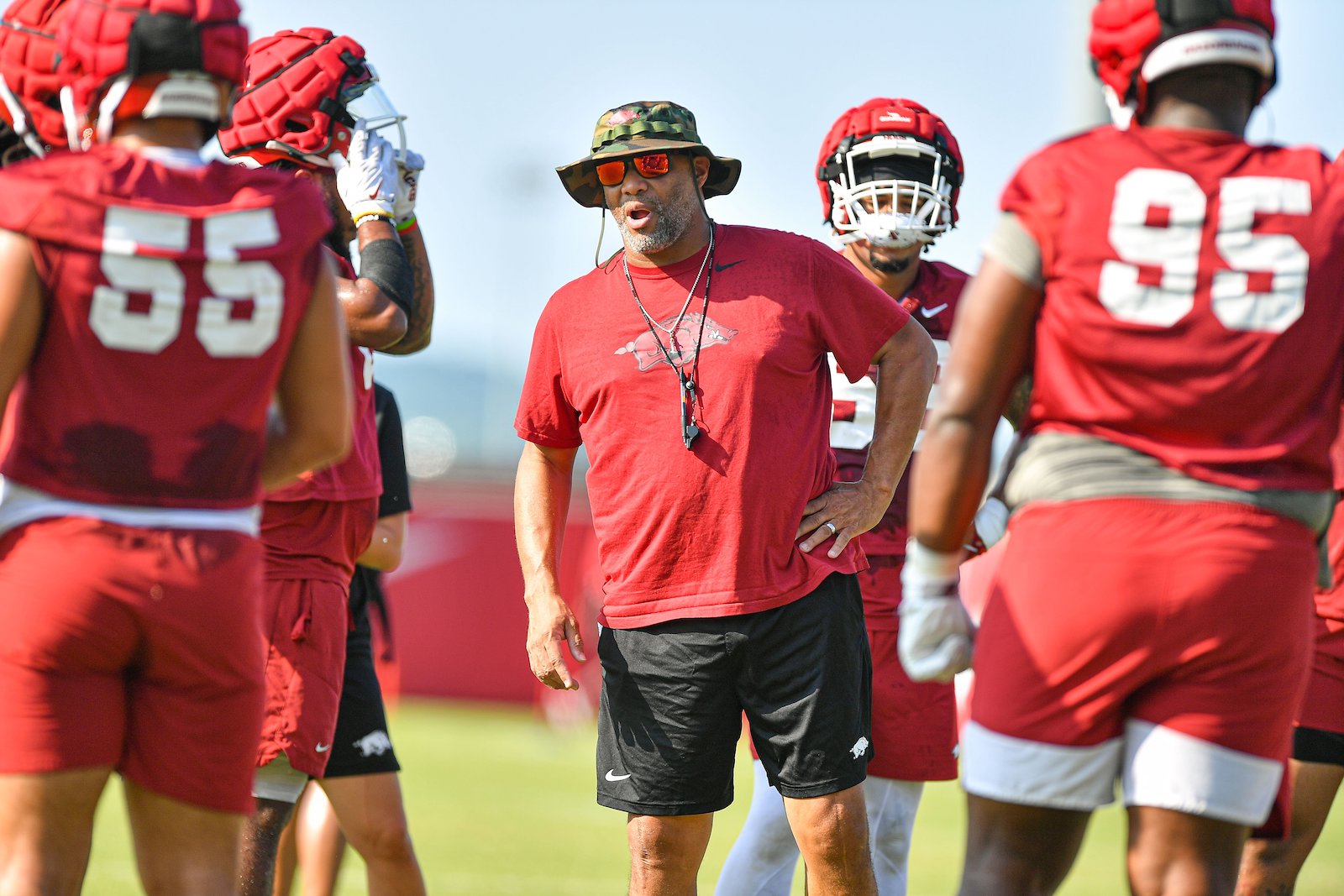 Adams brings defensive experience to Razorbacks' coaching staff - Vimarsana News
