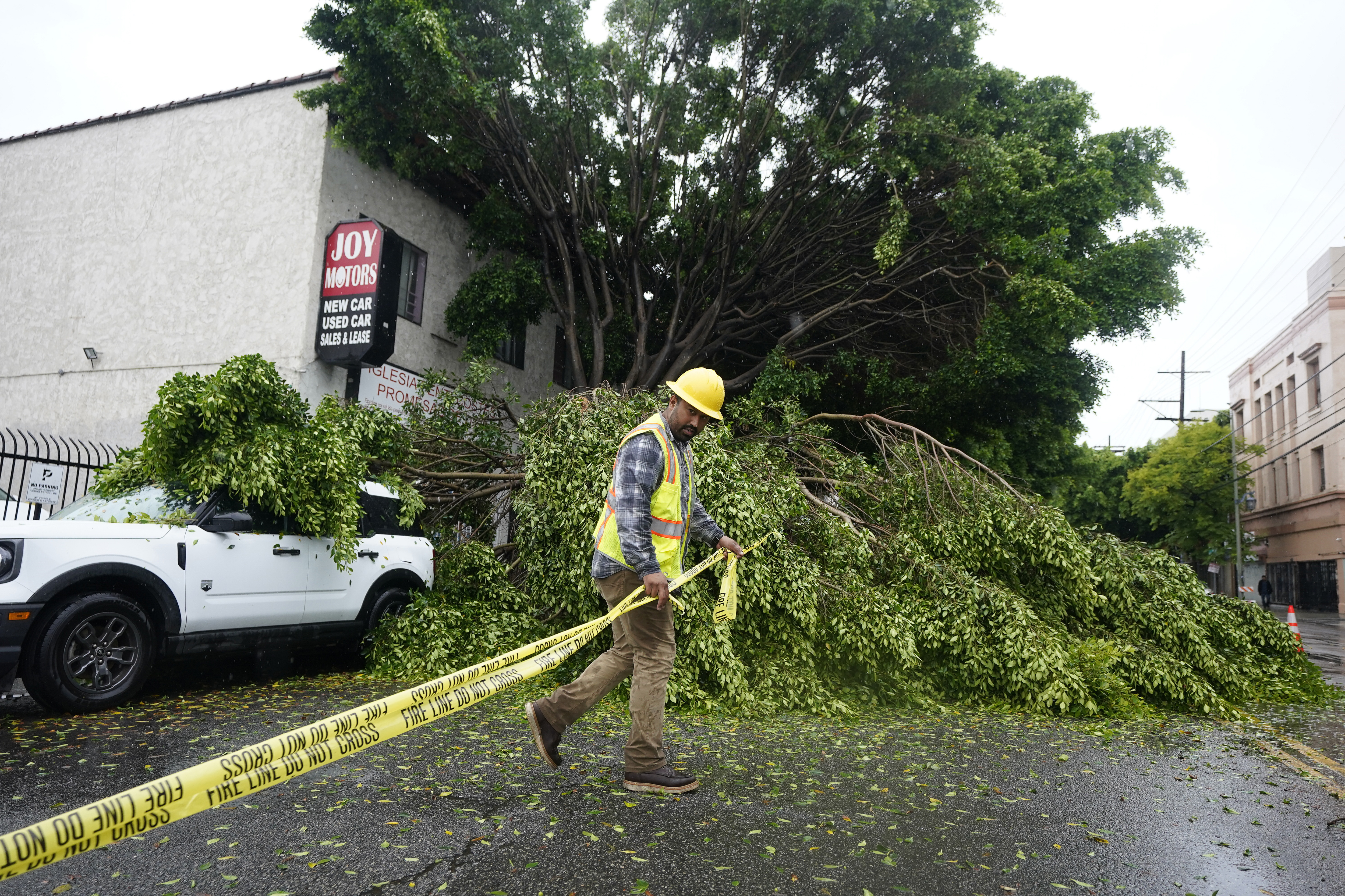 Hilary moves ashore in Mexico; torrential rain in S. California - Vimarsana News