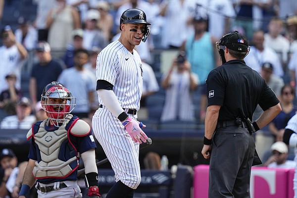 WholeHogSports - Keuchel strikes out 12 to lead Astros past Yankees
