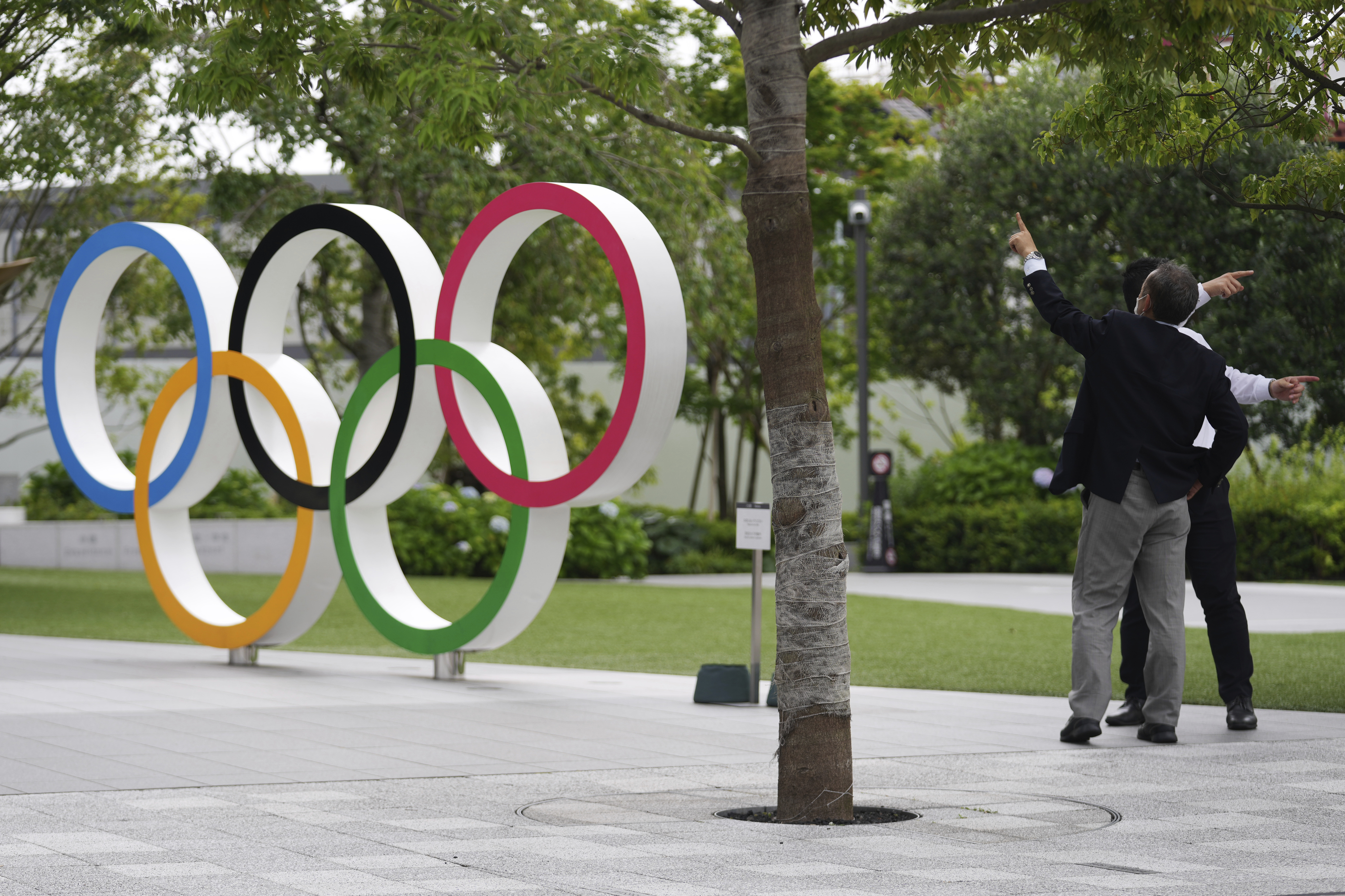 Tom Courtney, sprinter who lunged to grab Olympic gold, dies at 90 - Vimarsana News